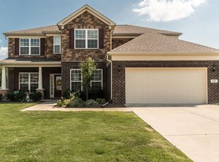 1041 Merrick Rd, Hendersonville, TN 37075