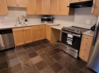 9524 NE 120th St #A105, Kirkland, WA 98034