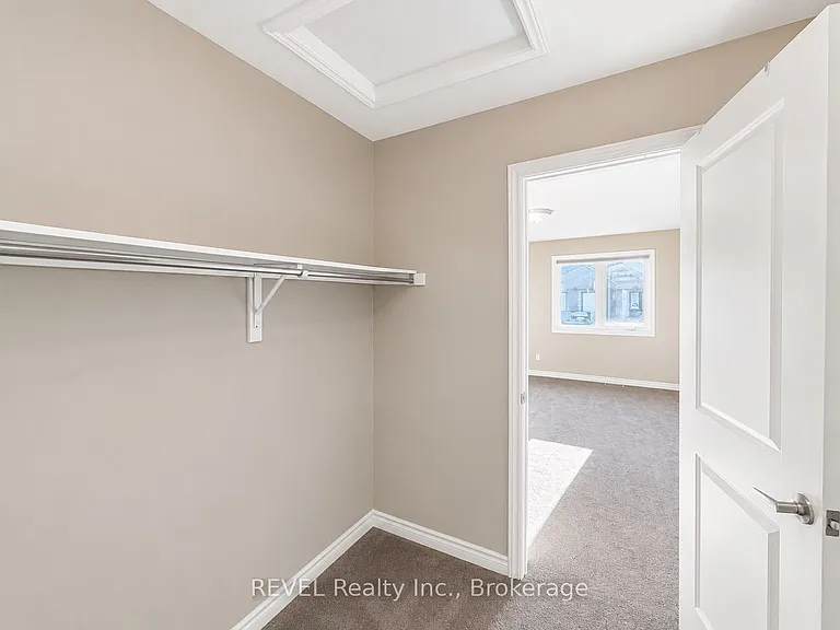 4 McLaughlin St — Photo 14
