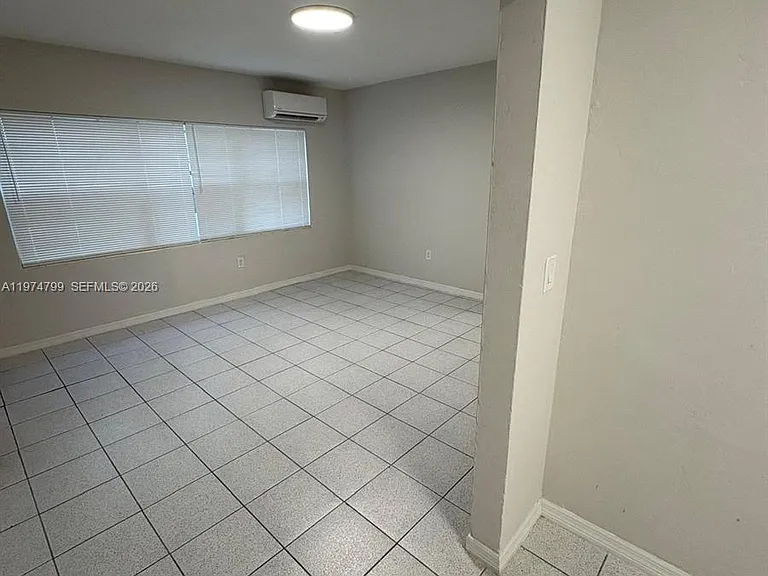 510 Santander Ave — Photo 5