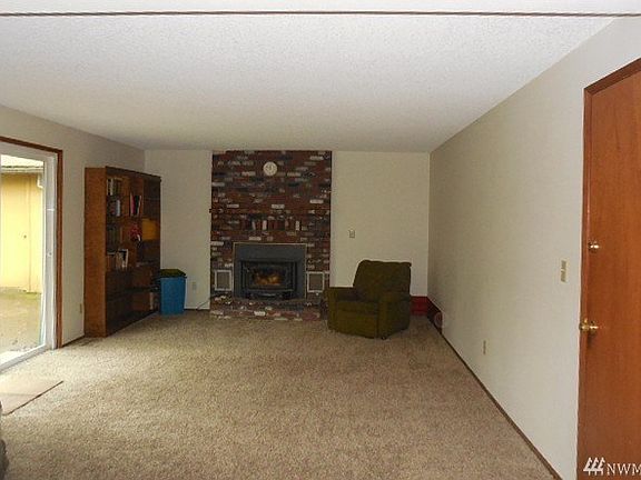 4th image of 240 Buland Dr
