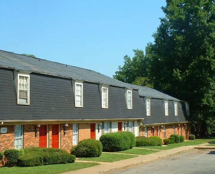 Building Photo 3