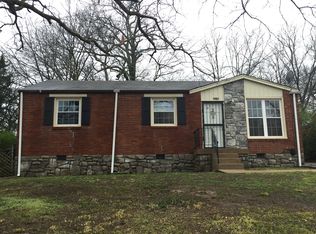 3235 Crowe Dr, Nashville, TN 37218