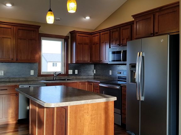2nd image of 244 Prairie Rd