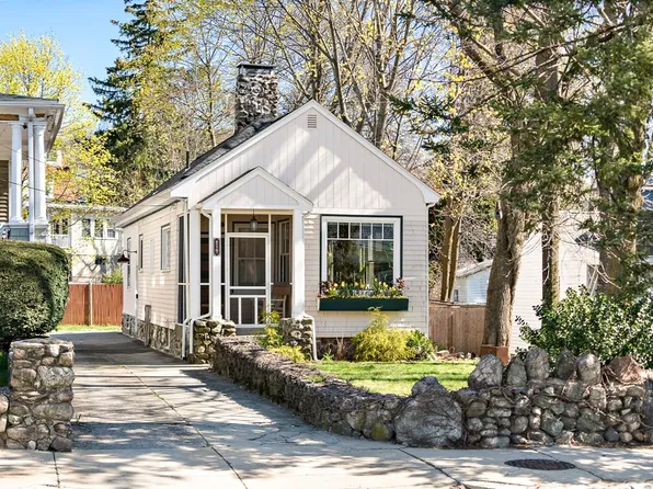 219 Franklin St, Melrose, MA 02176