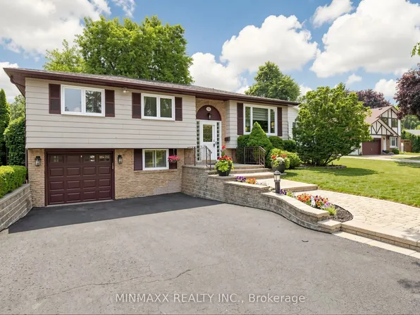 588 Strathcona Ct, Milton, ON L9T 3B5