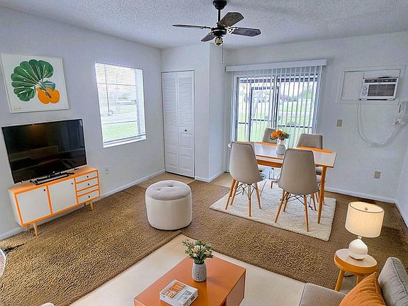 2nd image of 702 Lucaya Dr