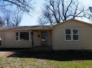 1009 Mayes Ave, Springdale, AR 72764