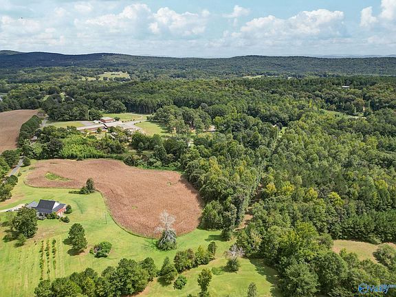 4th image of Highland Ln