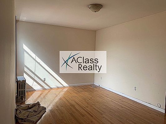 2nd image of 22-55 33rd St #2M