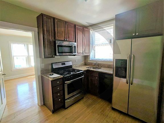 5th image of 2100 W Ainslie St #2112S1