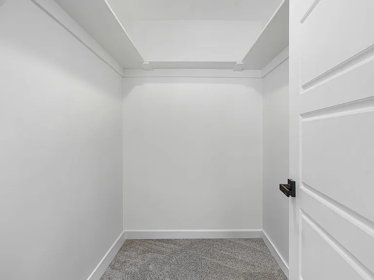 259 E Main St N #2 — Photo 8