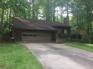 222 Creekwood Dr, Advance, NC 27006