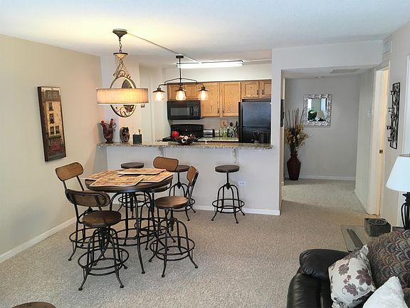 2nd image of 1020 15th St APT 3A