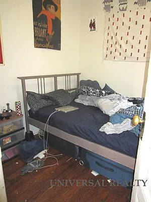 Rented by Universal Realty Group | media 33