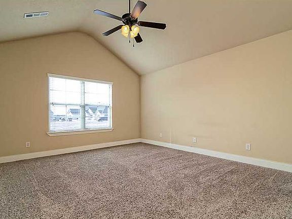 5th image of 1202 SW Naphtali Blvd