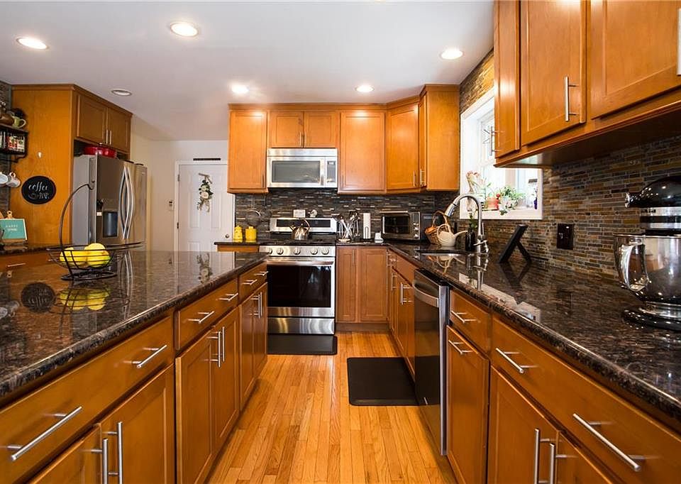 5234 Cherry Valley Rd, Saylorsburg, PA 18353 Zillow