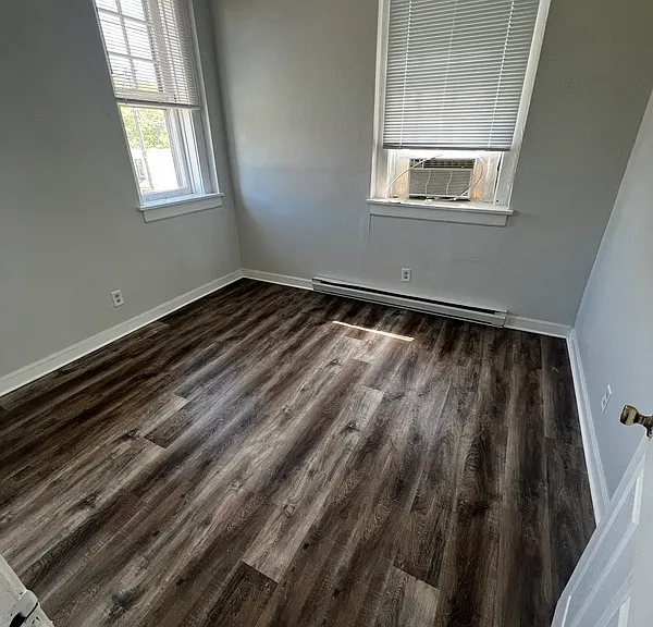 1022 Maplewood Ave — Photo 11