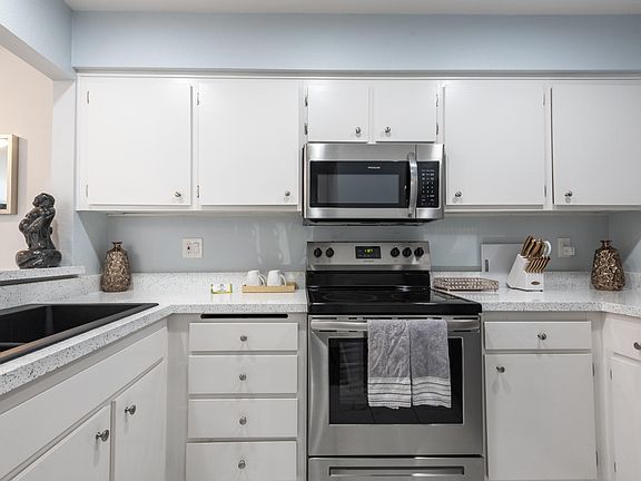 2nd image of 1369 Caminito Gabaldon Unit F
