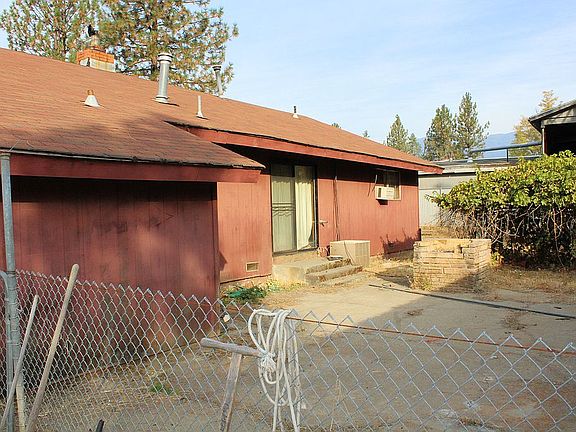 4th image of 2171 Main St