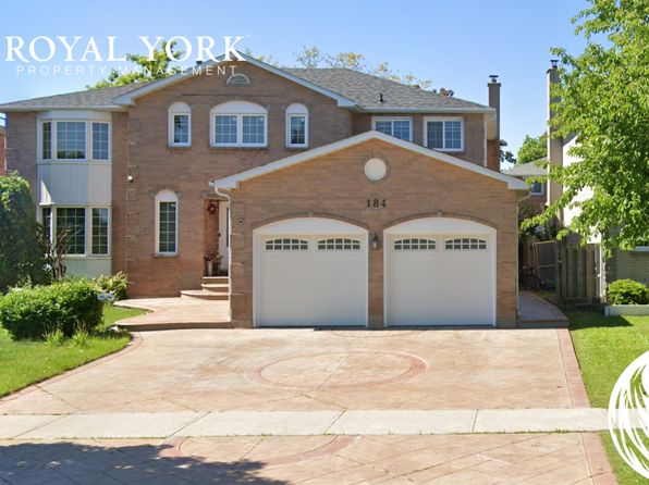 184 Cherrytree Dr #2, Brampton, ON L6Y 3M6