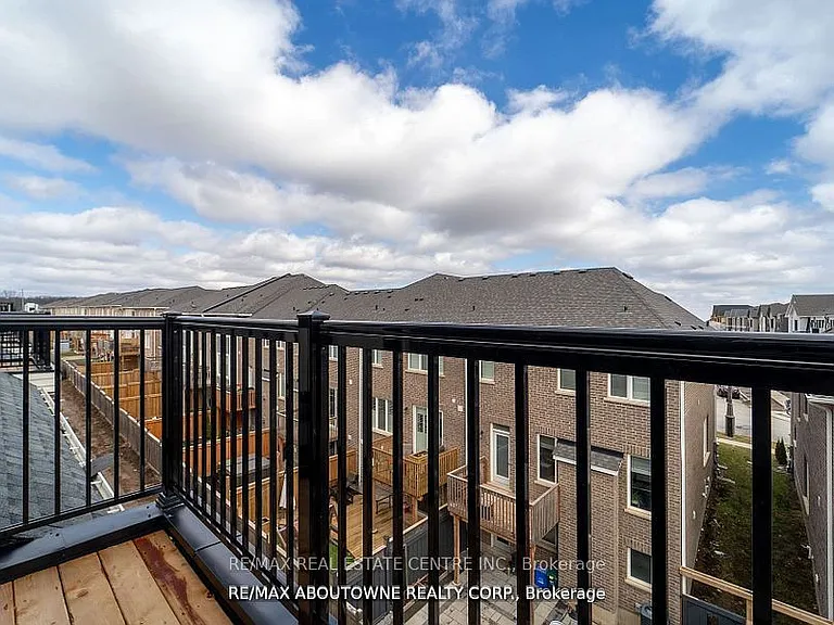 3511 Post Rd — Photo 8