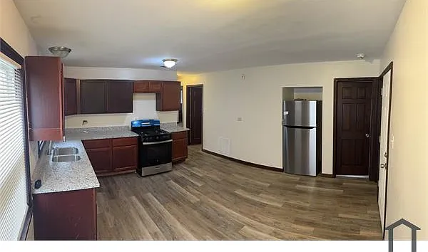 3 bed, $1,450 — Photo 2
