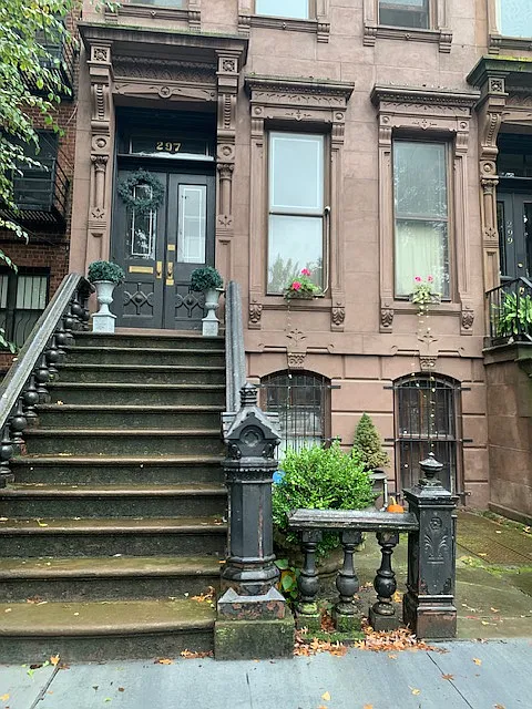 297 York St #3