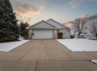 811 Edward St, Verona, WI 53593