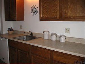 5th image of 44 Tallow Wood Dr