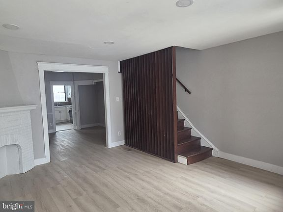 3rd image of 4263 Neilson St