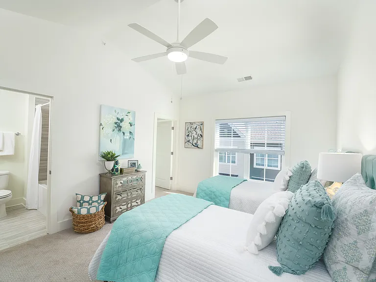 225 Ribbon Ln — Photo 7