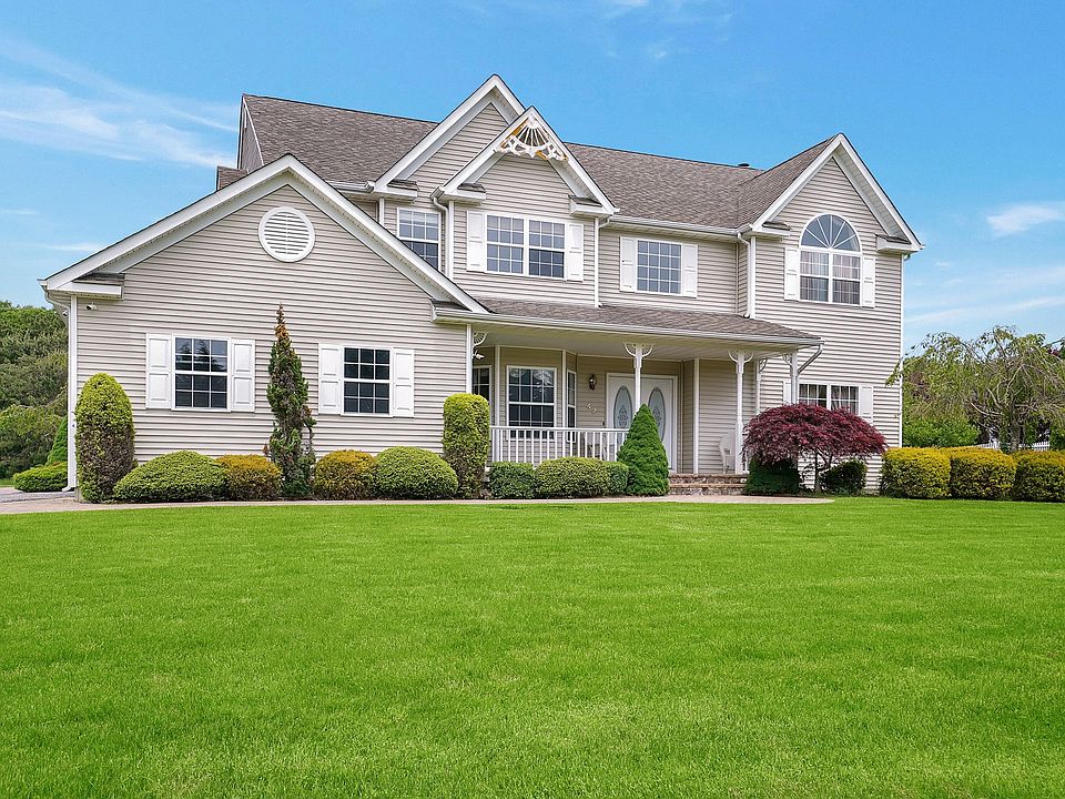 1st image of 42 Ashley Cir