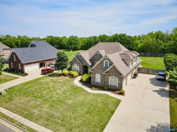 2012 Englewood Pl SW, Decatur, AL 35603