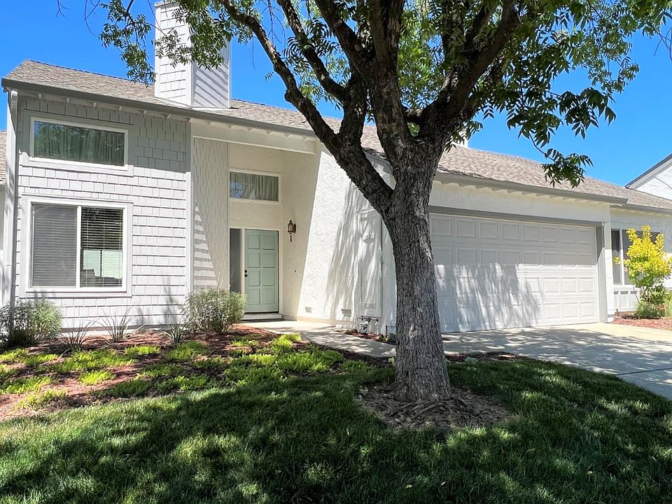 1st image of 15340 Venetian Way