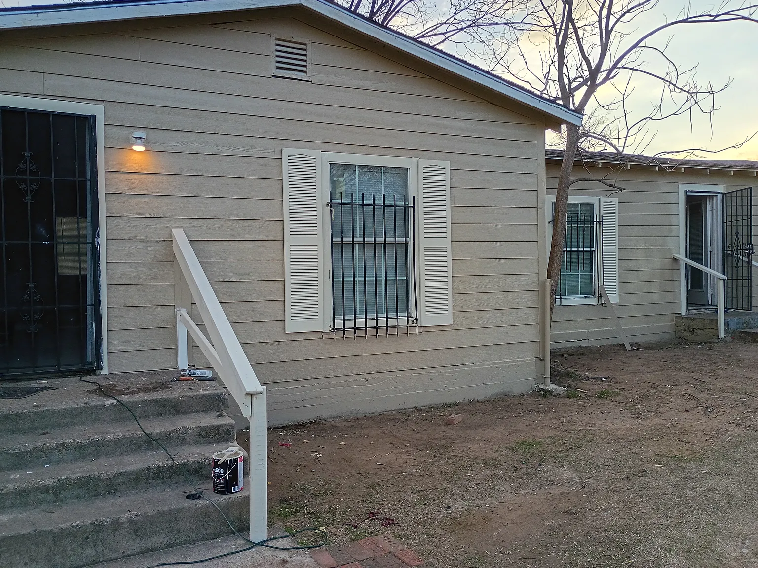 1520 Coleman Ave — Photo 1