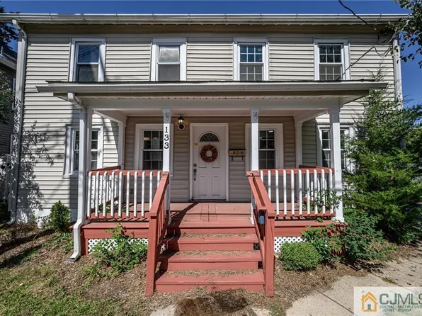 133 Monmouth St, Hightstown, NJ 08520
