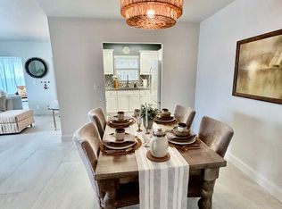 5289 Lakefront Blvd APT D, Delray Beach, FL 33484