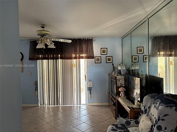 4th image of 16452 SW 293rd St
