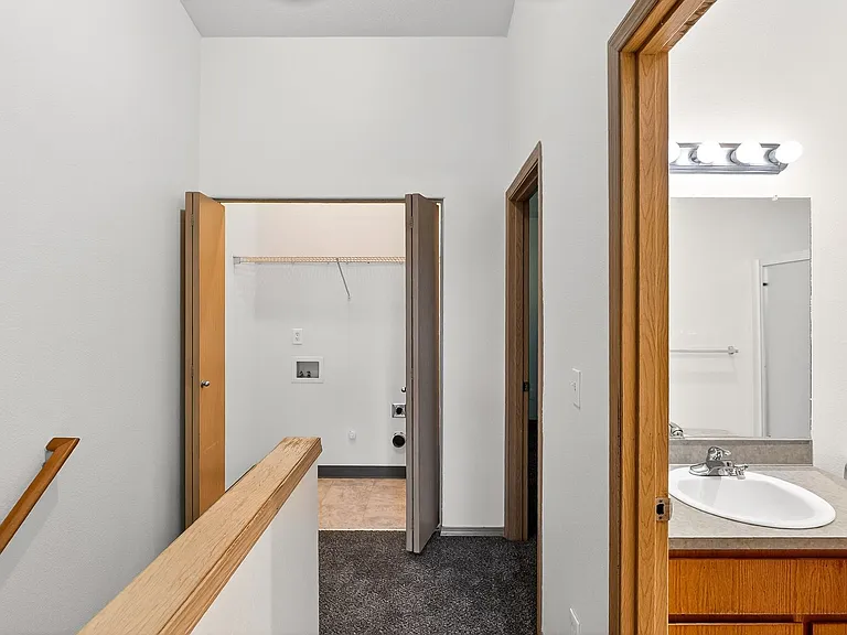 4837 NE 102nd Ave — Photo 10