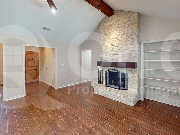4th image of 2328 Tamarisk Dr