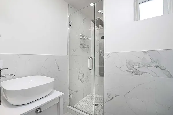 Rented by Spire Group | media 26