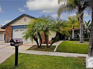 1733 N Oak Knoll Dr, Anaheim, CA 92807