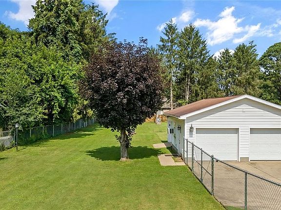 4th image of 3803 7th Ave