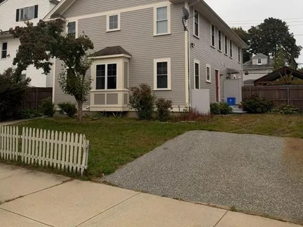 209 Early St #B, Providence, RI 02907