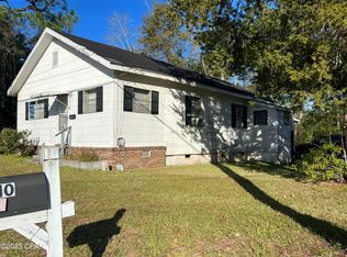 4410 South St, Marianna, FL 32448