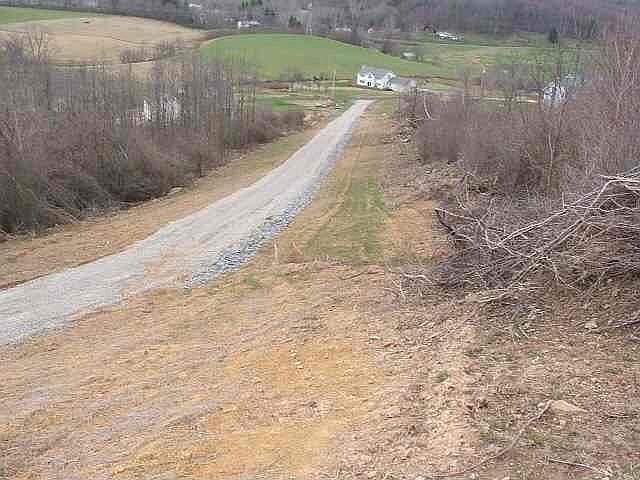 2nd image of 12 Franklin Farms