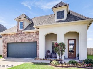 414 Sandy Bay Dr, Broussard, LA 70518