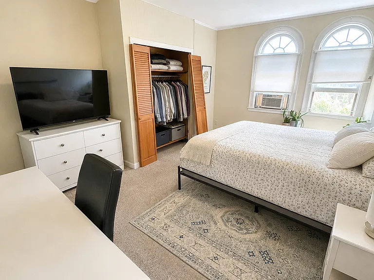 15 Bay State Rd #14 — Photo 2