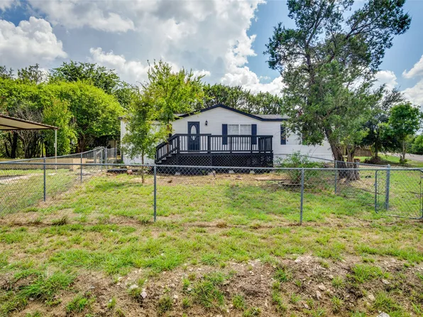 937 Nacogdoches River Dr, Granbury, TX 76048